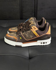 LOUIS VUITTON LV Trainer Sneaker #390675