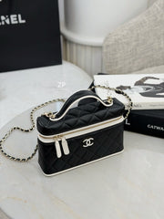 Chanel 26 New Arrival Black And White Panda Colour-block Lunch Bag Colour-block Make-up Bag Diamond-quilted Chain-strap Handbag Lady Bags AP5240 #84323A