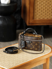 Louis Vuitton Pre-Owned Monogram Reverse Vanity PM Crossbody Bag & Vanity Chain Pouch Handbag M47125 - Private Version with Queryable Chip Code #83111A