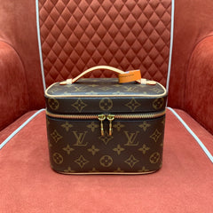 Louis Vuitton Nice Makeup Bag  Lv Classic Monogram Mini Makeup Clutchzipper Closure Water-resistant Canvas With Coated Lining  Stylish Vacation Bag Bags M44495 #195933