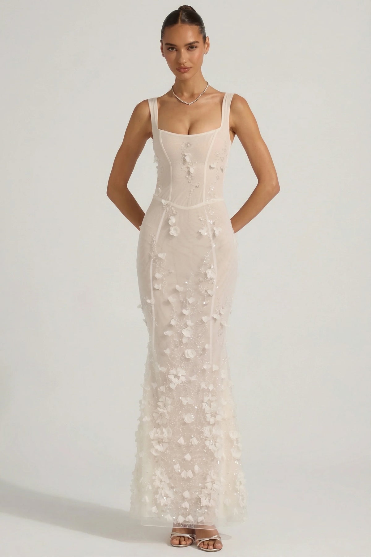 Embellished Appliqué Soft-Scoop Corset Gown In Snow